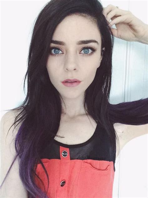 ashee marie|@AsheMareexoxo .